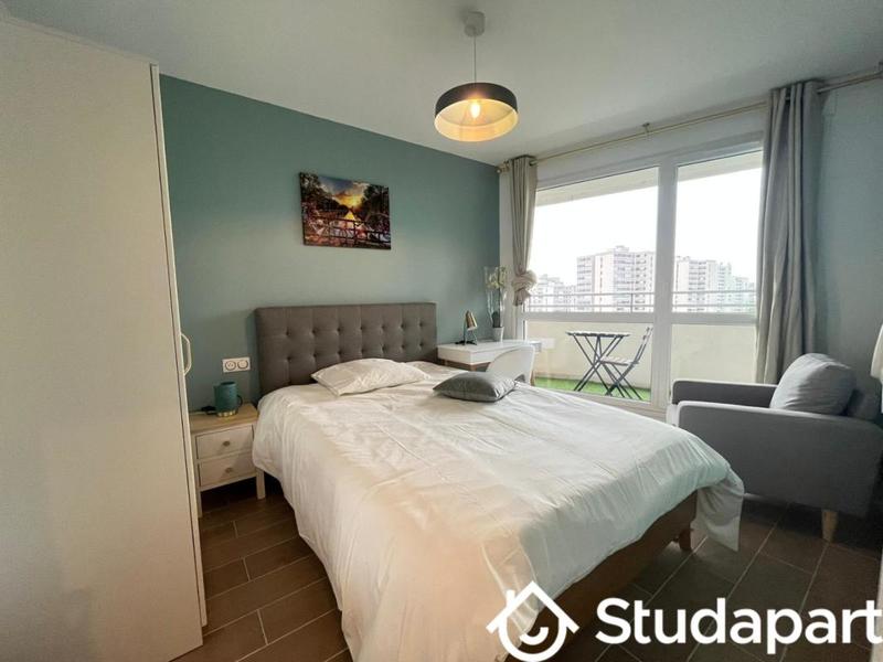 Chambre - 10 m² - 1 pièce