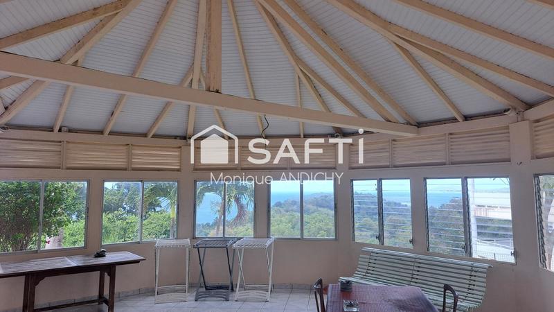 Maison - 158 m² - 9 pièces