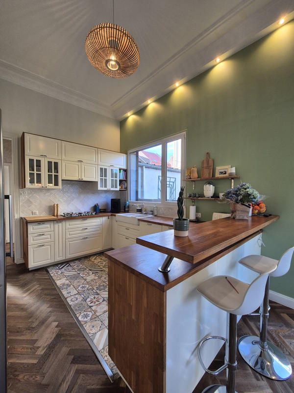 Maison - 310 m² - 10 pièces