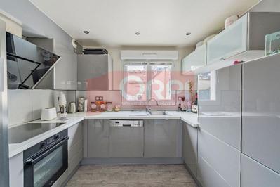 Appartement - 75 m² - 3 pièces