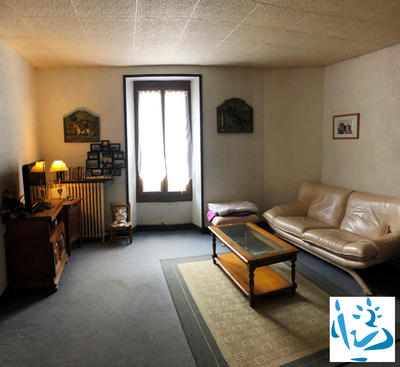 Maison - 205 m² - 7 pièces