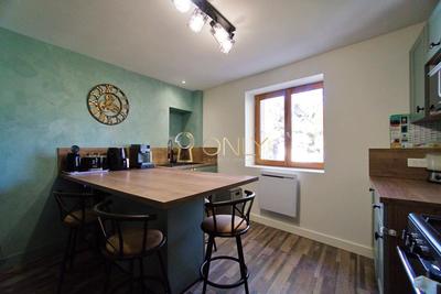 Appartement - 85 m² - 3 pièces