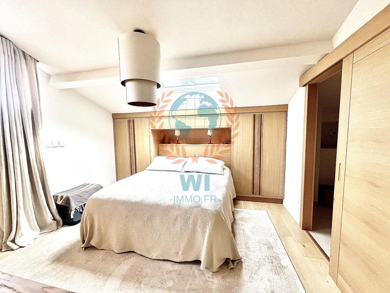 Appartement - 90 m² - 3 pièces