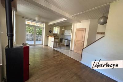 Maison de village - 175 m² - 8 pièces