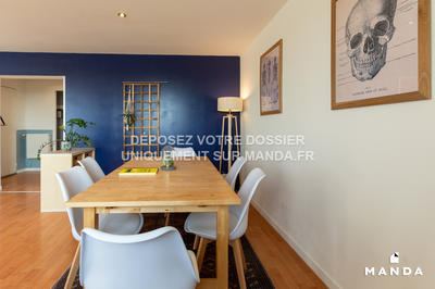 Chambre - 9 m² - 5 pièces