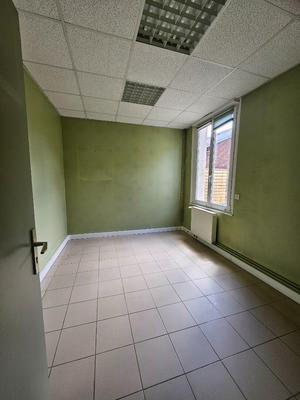 Local commercial - 127 m²