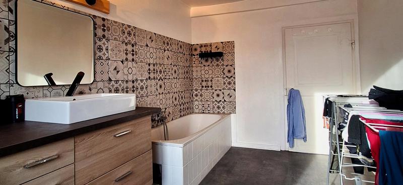 Appartement - 106 m² - 4 pièces