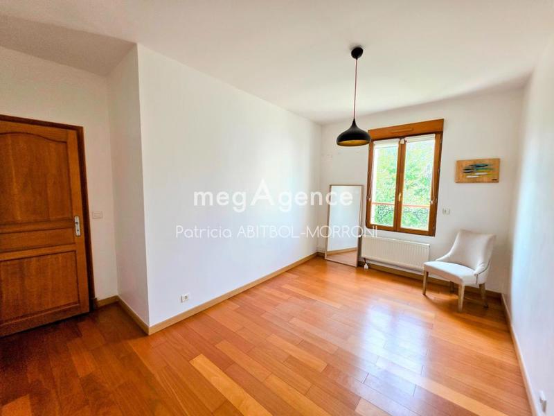 Maison - 190 m² - 7 pièces