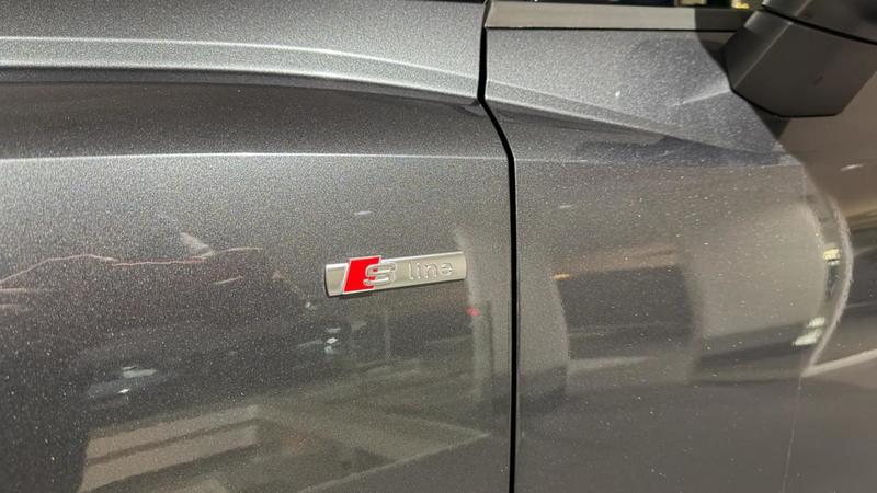 Audi Q3 35 Tfsi 150 ch s tronic 7 s line