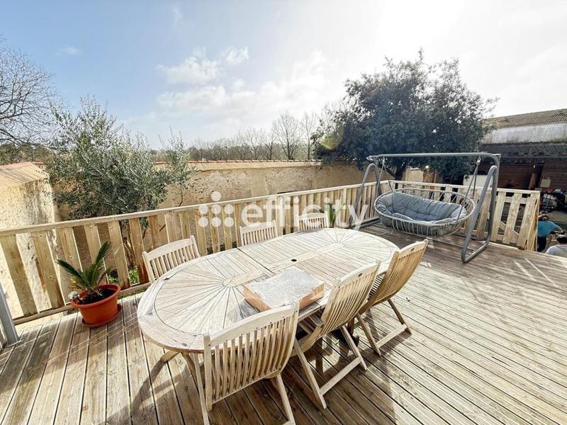 Maison - 193 m² - 9 pièces