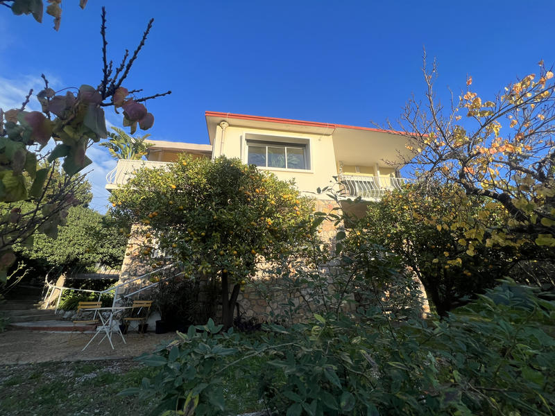 Villa - 175 m² - 6 pièces