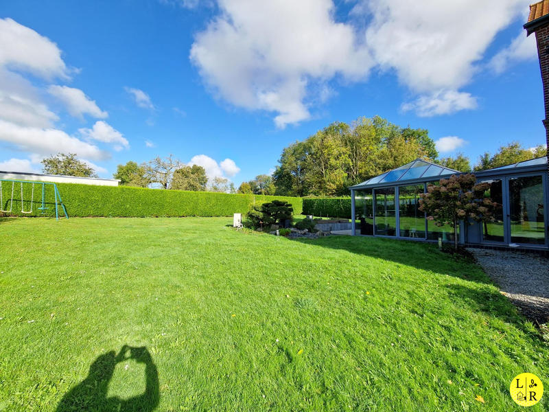 Maison - 230 m² - 7 pièces