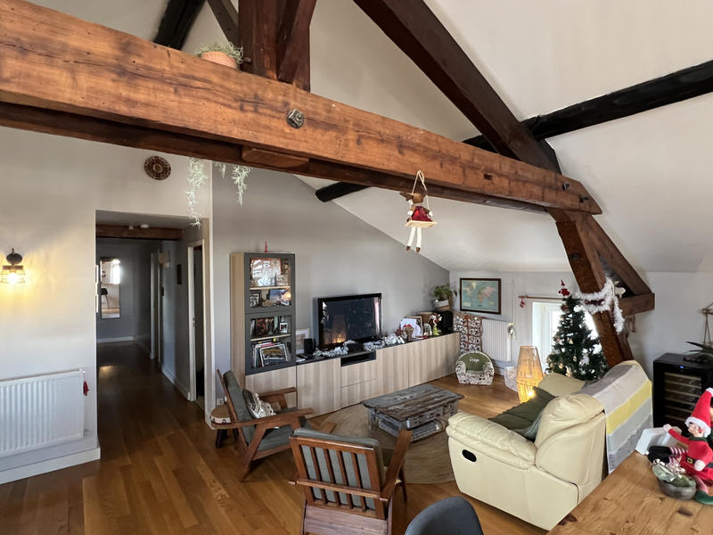 Appartement - 100 m² - 4 pièces