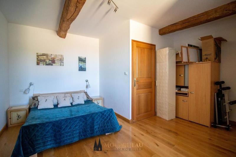 Demeure - 460 m² - 16 pièces