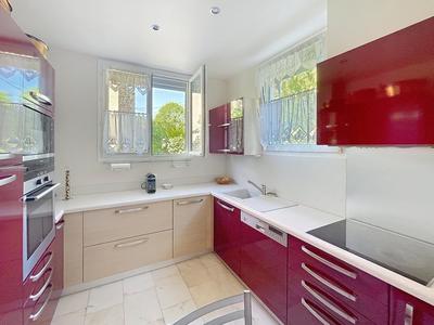 Maison - 136 m² - 6 pièces