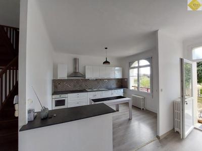 Maison - 102 m² - 3 pièces