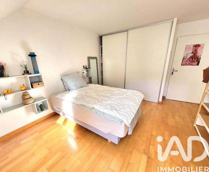 Maison - 345 m² - 9 pièces