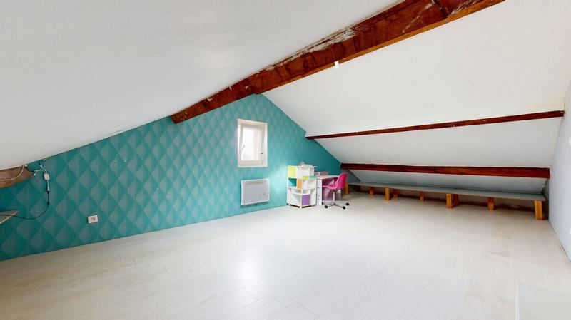 Maison - 92 m² - 5 pièces