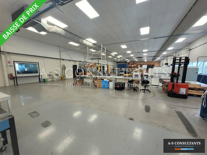 Local d'activité / Entrepôt - 780 m²
