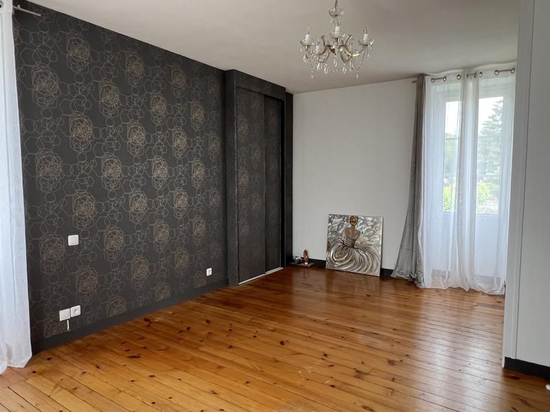 Maison - 140 m² - 7 pièces