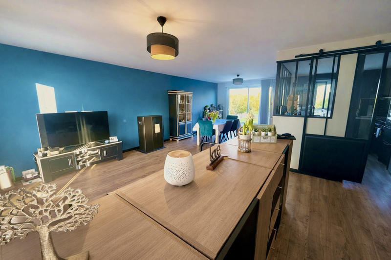 Maison - 104 m² - 6 pièces