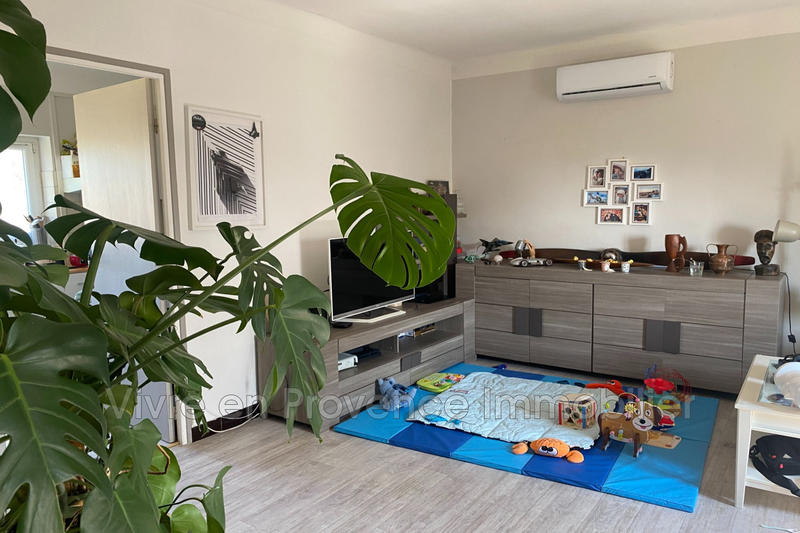 Maison - 460 m² - 12 pièces