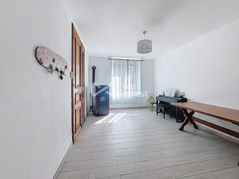 Maison - 188 m² - 8 pièces