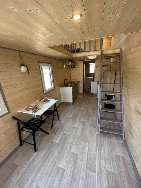 Maison - 200 m² - 20 pièces