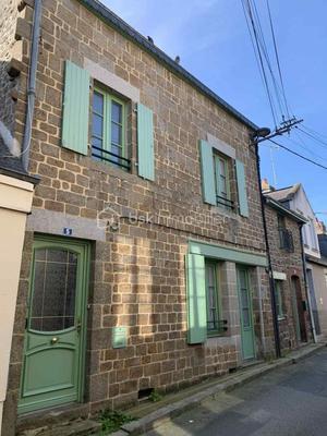 Maison - 98 m² - 3 pièces