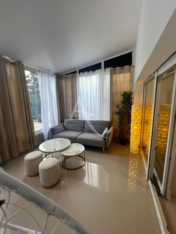 Maison - 64 m² - 5 pièces