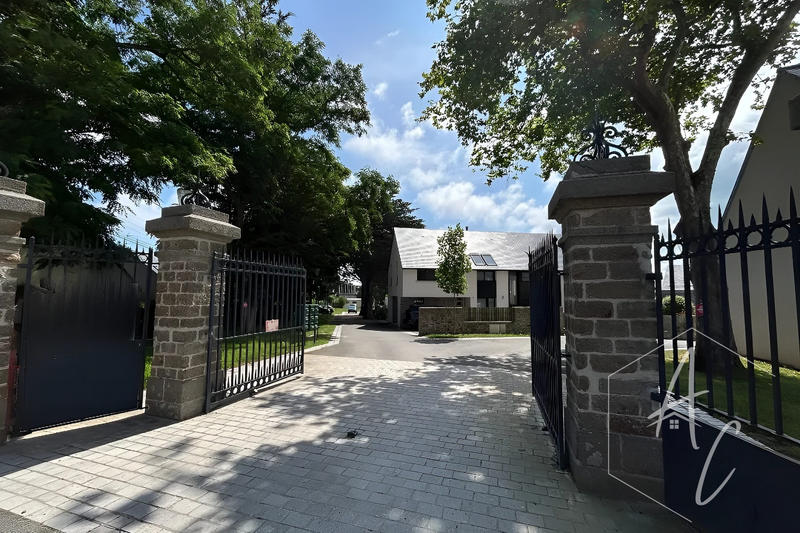 Maison contemporaine - 158 m² - 6 pièces