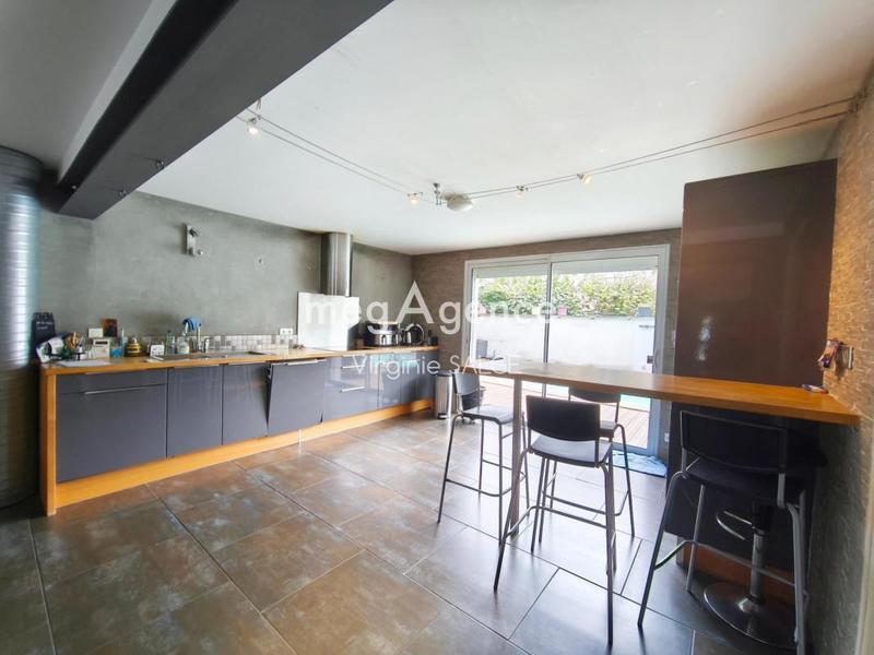 Maison - 164 m² - 6 pièces