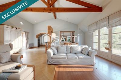 Villa - 238 m² - 9 pièces