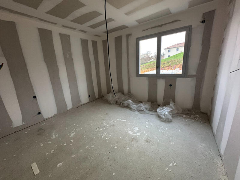 Maison - 99 m² - 4 pièces