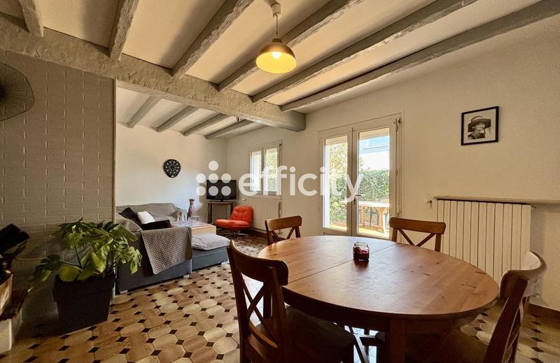 Villa - 260 m² - 10 pièces