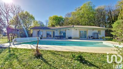 Maison - 140 m² - 6 pièces