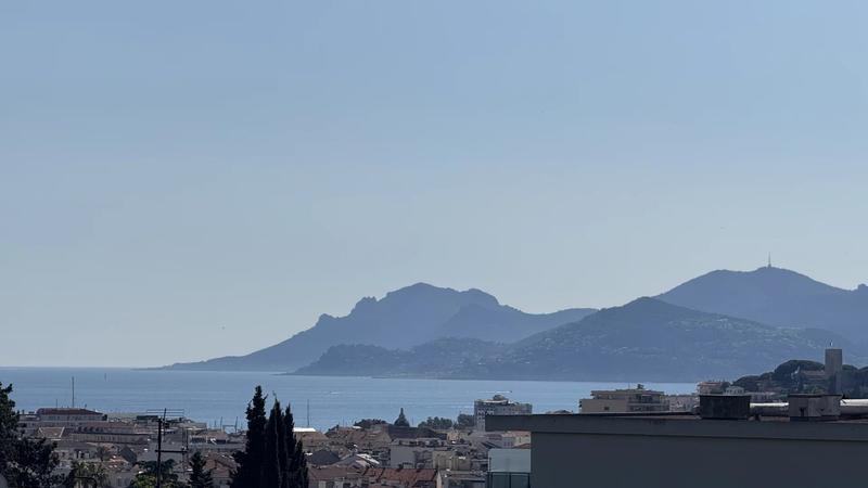 Appartement - 104 m² - 4 pièces