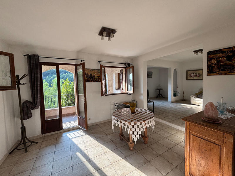 Maison - 160 m² - 6 pièces