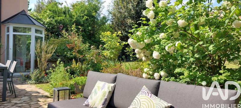 Maison - 215 m² - 8 pièces