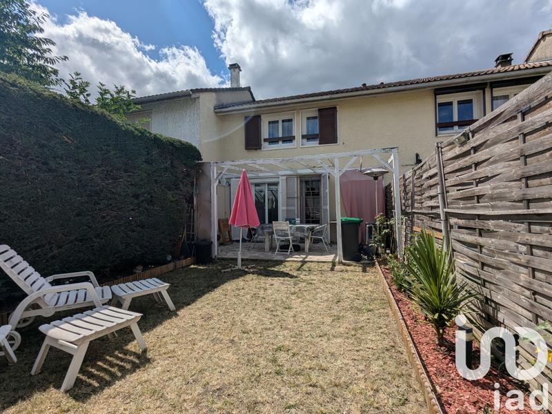 Maison - 90 m² - 5 pièces