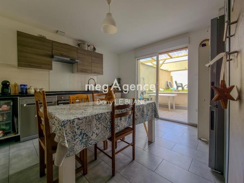 Maison - 93 m² - 4 pièces