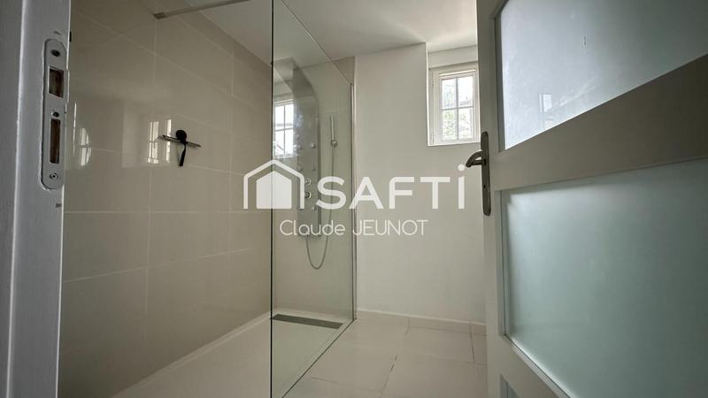 Maison - 186 m² - 6 pièces