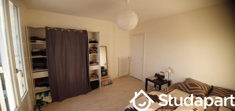 Chambre - 69 m² - 1 pièce