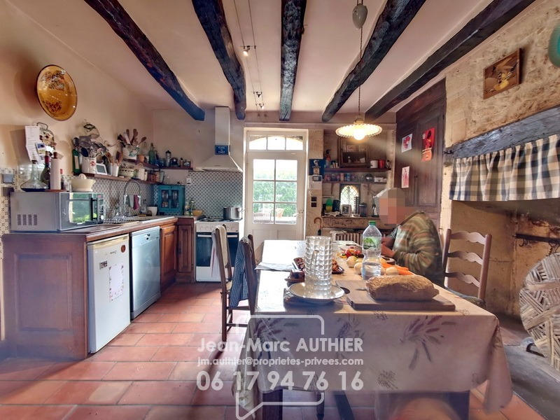 Maison - 293 m² - 9 pièces