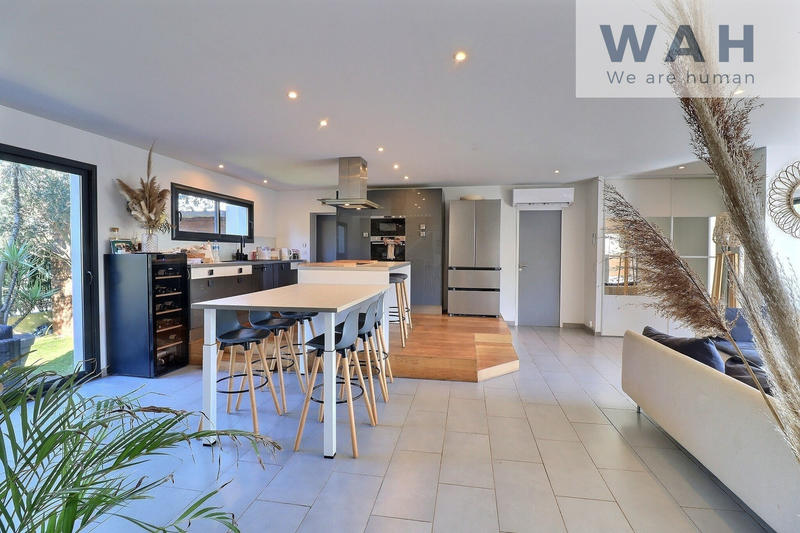 Villa - 150 m² - 5 pièces