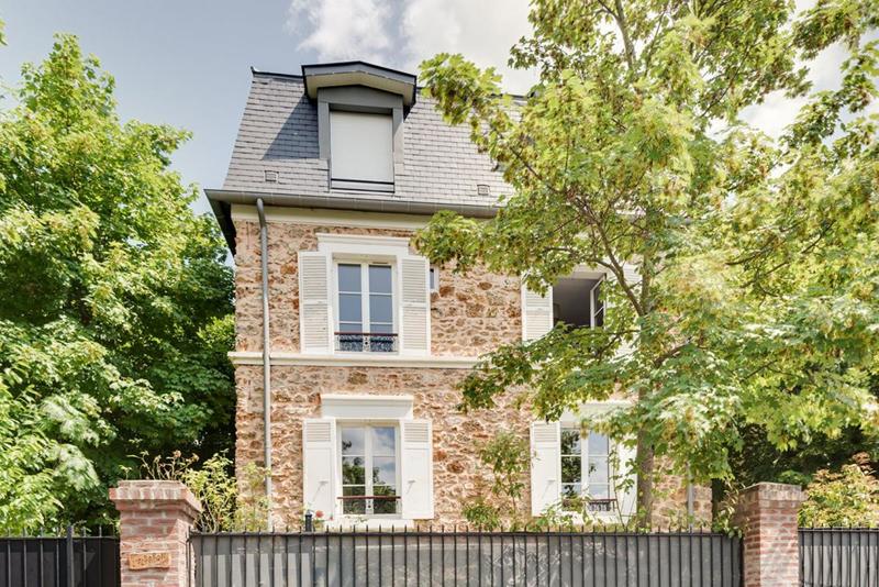 Maison - 200 m² - 6 pièces