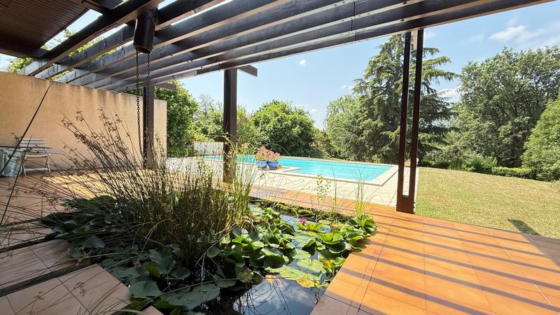 Maison - 196 m² - 6 pièces