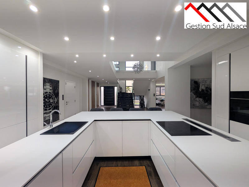 Villa - 236 m² - 7 pièces