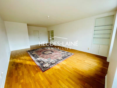 Appartement - 85 m² - 3 pièces
