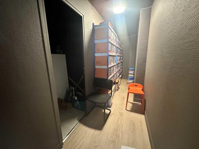 Local commercial - 215 m² - 7 pièces